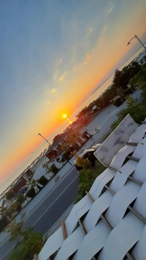 Villa Holidays Home Priam Golem